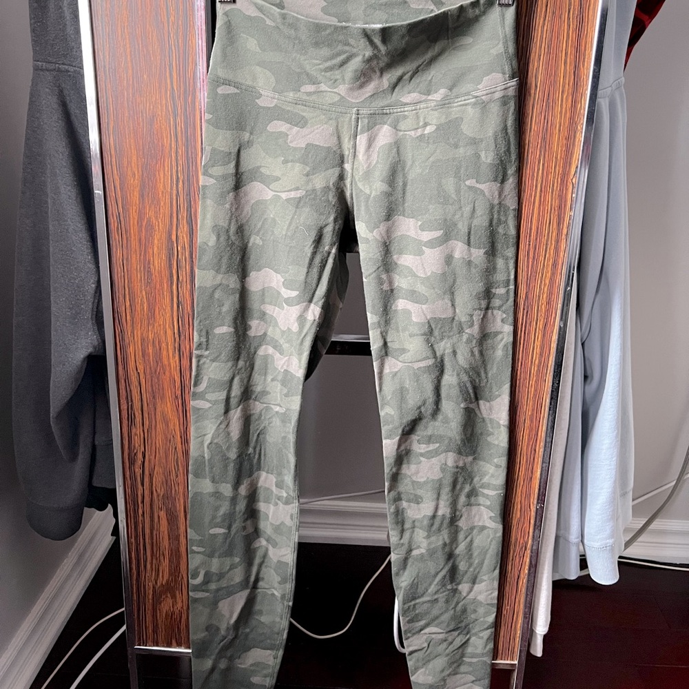 Old Navy Active Leggings